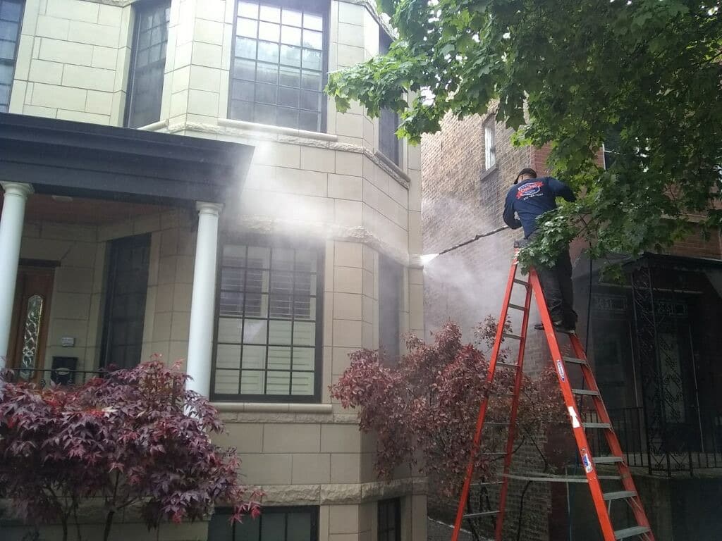 Pressure Washing in Chicago